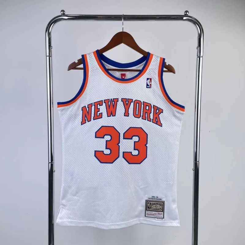 New York Knicks 1991/92 White Classics Basketball Jersey (Hot Press)