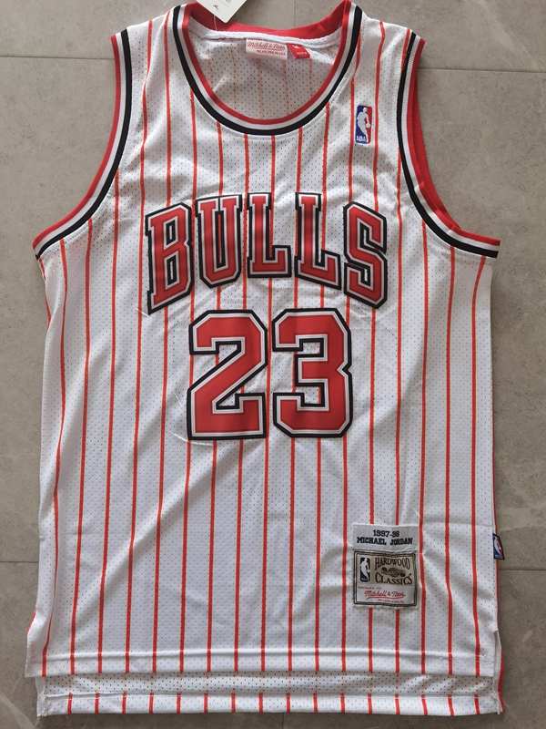 Chicago Bulls 1997/98 White #23 JORDAN Classics Basketball Jersey 02 (Stitched)