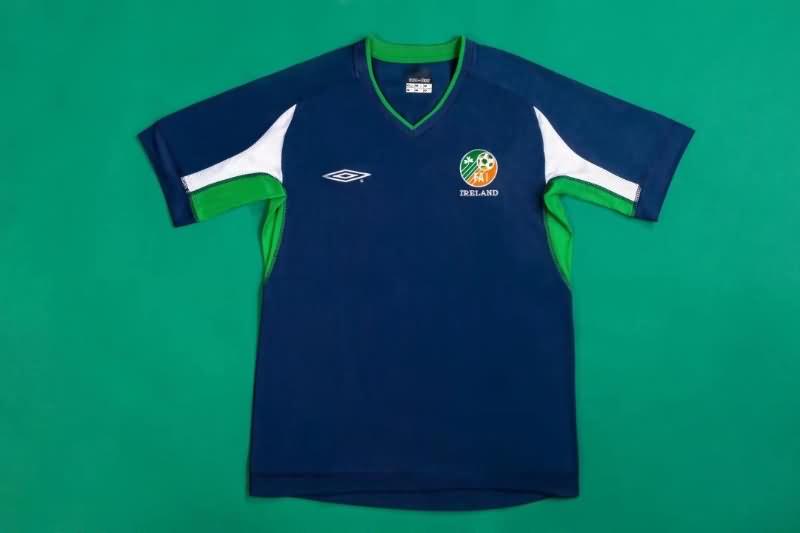 AAA Quality Ireland 2002 Training Retro Soccer Jersey